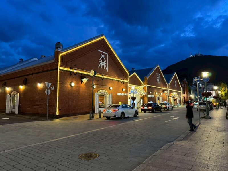 函館市夜の金森赤レンガ倉庫