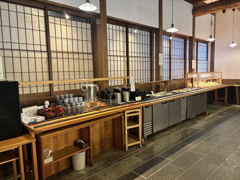 山形東根 石臼十割そば森久のセルフサービス