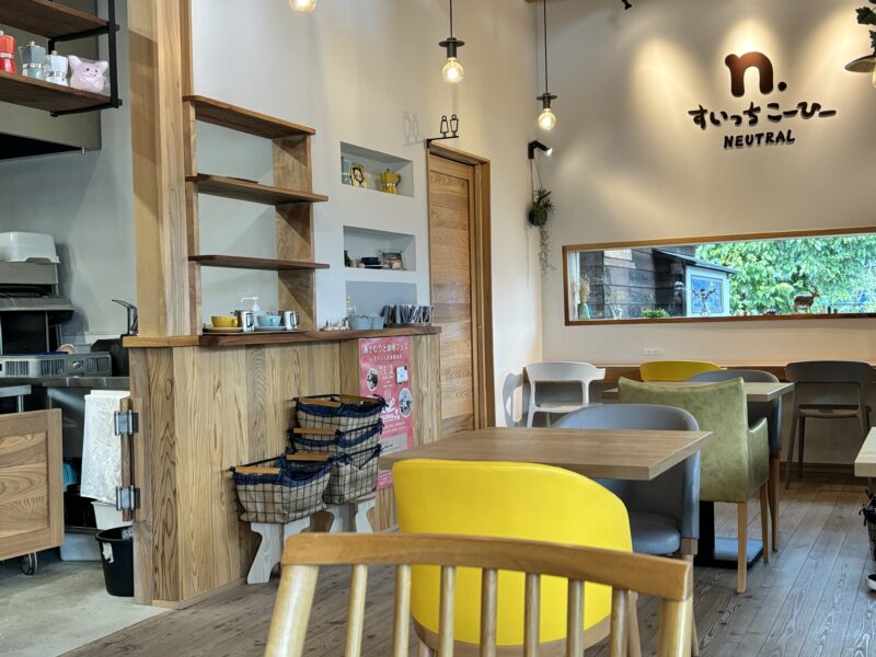 山形東根市の「すいっちこーひー」の店内の様子
