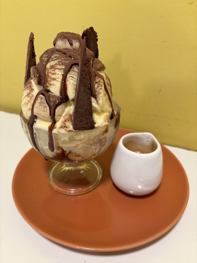 ロマンティカロマンティコのパフェロマンティコロマンティカ