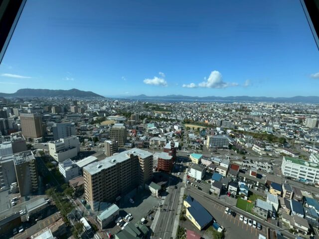 五稜郭タワーから見る函館山